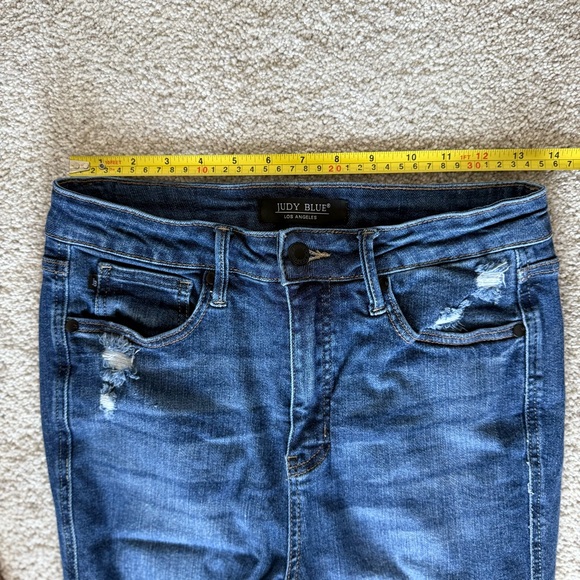 Judy Blue Flare Jeans with distressing and frayed hem - Picture 2 of 8